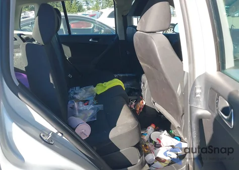 2013 Volkswagen Tiguan S из США, поврежденный, VIN WVGBV7AX7DW516501